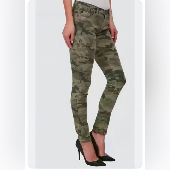 Hudson Jeans Denim - Hudson Krista Super Skinny Crop Camo Jeans